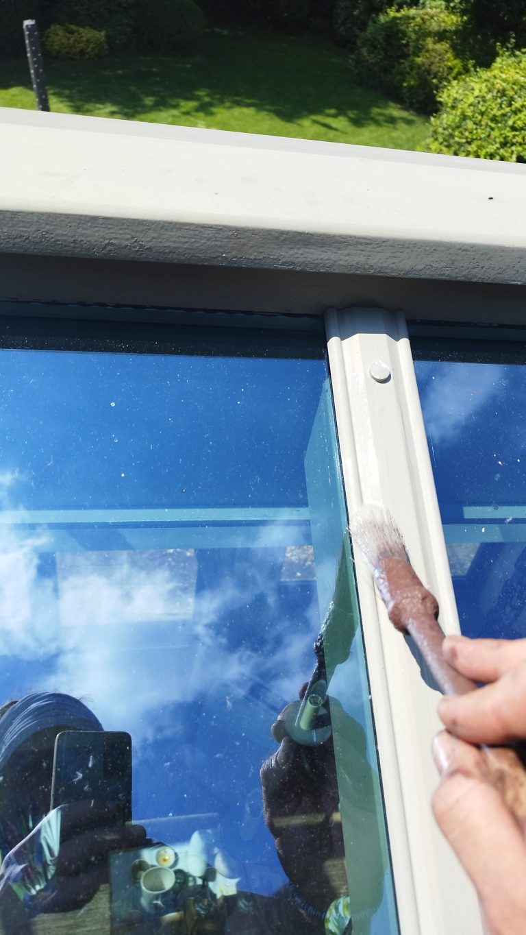 Milton Keynes Buckinghamshire James Taylor Exterior Painting Services
